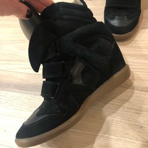Isabel Marant Bekett Suede Sneakers -- black